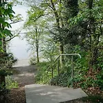 House With Sun Terrace For 8 Guests アパート ヘルシング・アム・アンマーゼー