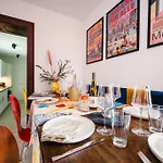 House With Sun Terrace For 8 Guests
