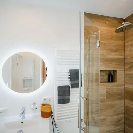 Apartament House With Sun Terrace For 8 Guests