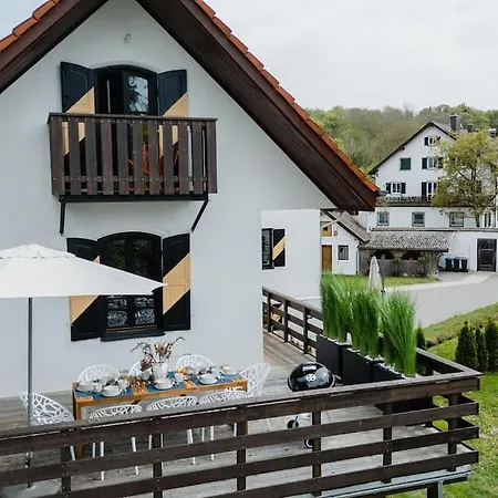 House With Sun Terrace For 8 Guests هيرشينج ام امرسي